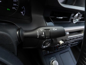 Седан Lexus ES 2013 года, 2299000 рублей, Саратов