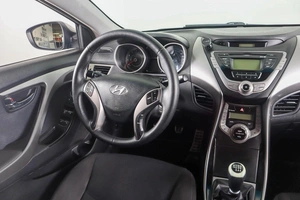 Седан Hyundai Elantra 2012 года, 979000 рублей, Пермь