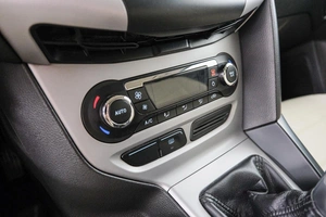 Хетчбэк Ford Focus 2013 года, 809000 рублей, Красноярск