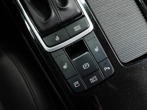 Седан Kia Optima 2019 года, 2179000 рублей, Тюмень