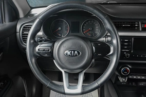 Седан Kia Rio 2019 года, 1479000 рублей, Тюмень