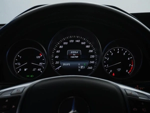 Седан Mercedes-benz E-класс 2013 года, 2499077 рублей, Москва