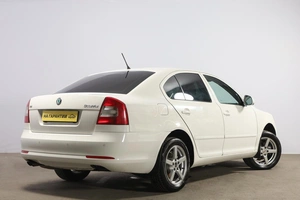 Лифтбек Skoda Octavia 2013 года, 899000 рублей, Новосибирск