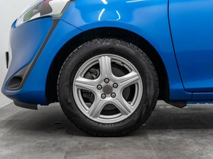 Минивэн Toyota Sienta 2019 года, 1700000 рублей, Красноярск
