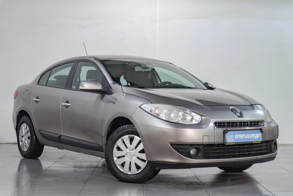 Седан Renault Fluence 2010 года, 649000 рублей, Челябинск