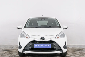 Хетчбэк Toyota Vitz 2019 года, 1119000 рублей, Красноярск