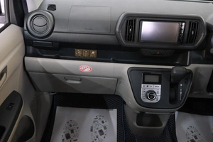 Хетчбэк Toyota Passo 2015 года, 919000 рублей, Омск