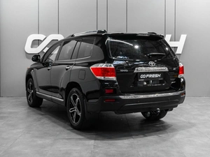 Внедорожник Toyota Highlander 2012 года, 2399000 рублей, Тюмень