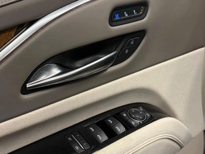 Внедорожник Cadillac Escalade 2022 года, 10500000 рублей, Павловская Слобода