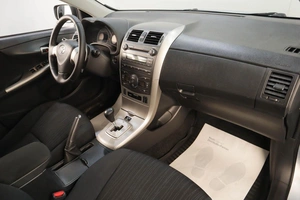 Седан Toyota Corolla 2007 года, 599000 рублей, Челябинск