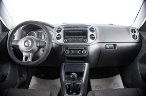 Внедорожник Volkswagen Tiguan 2012 года, 1649000 рублей, Пермь