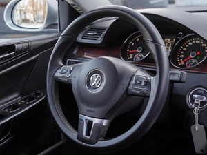 Седан Volkswagen Passat 2009 года, 860000 рублей, Волгоград