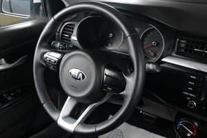 Седан Kia Rio 2018 года, 1759000 рублей, Тюмень