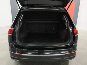 Внедорожник Volkswagen Tiguan 2021 года, 2270000 рублей, Курск