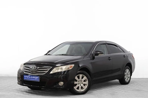 Седан Toyota Camry 2011 года, 1339000 рублей, Барнаул