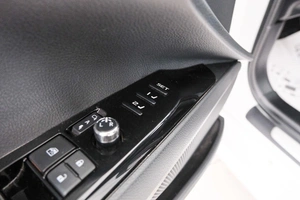 Седан Toyota Camry 2020 года, 3599000 рублей, Красноярск
