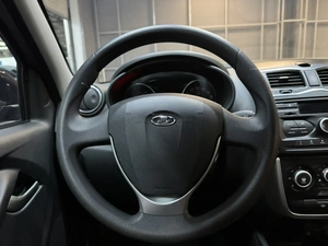 Седан ВАЗ (LADA) Granta 2018 года, 747000 рублей, Красноярск