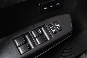 Внедорожник Toyota RAV4 2017 года, 2659000 рублей, Сургут