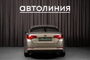 Седан Kia Optima 2012 года, 1049000 рублей, Красноярск