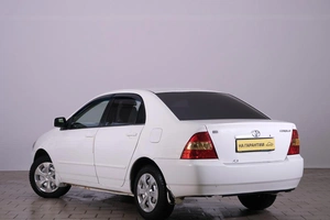 Седан Toyota Corolla 2000 года, 569000 рублей, Омск