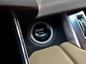 Внедорожник Land Rover Range Rover Sport 2018 года, 4966000 рублей, Краснодар