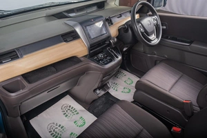 Минивэн Honda Freed 2018 года, 1499000 рублей, Томск