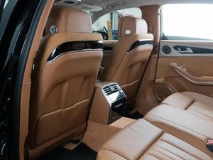 Седан Hongqi H9 2023 года, 3940000 рублей, Тюмень