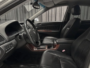 Седан Toyota Camry 2005 года, 845000 рублей, Красноярск