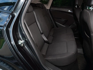 Седан Opel Astra 2013 года, 615000 рублей, Тверь