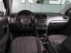 Седан Volkswagen Polo 2016 года, 1199000 рублей, Воронеж