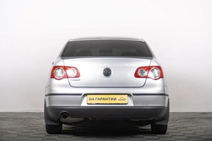 Седан Volkswagen Passat 2008 года, 679000 рублей, Томск