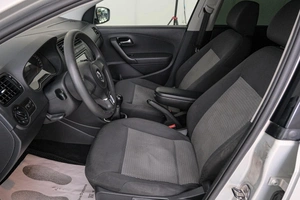 Седан Volkswagen Polo 2011 года, 699000 рублей, Красноярск