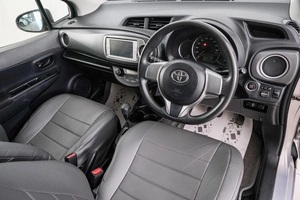 Хетчбэк Toyota Vitz 2013 года, 749000 рублей, Красноярск