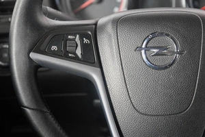 Седан Opel Insignia 2010 года, 999000 рублей, Кемерово