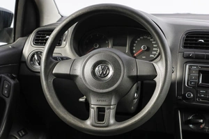 Седан Volkswagen Polo 2013 года, 699000 рублей, Новосибирск