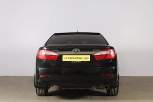 Седан Toyota Camry 2012 года, 1799000 рублей, Новосибирск