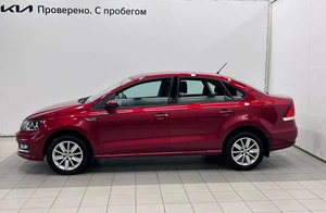 Седан Volkswagen Polo 2015 года, 1149000 рублей, Красноярск