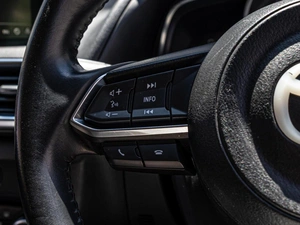 Хетчбэк Mazda Axela 2016 года, 1350000 рублей, Краснодар