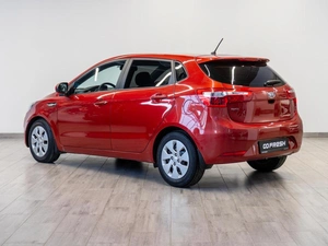 Хетчбэк Kia Rio 2012 года, 729000 рублей, Саратов
