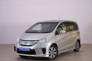 Минивэн Honda Freed 2012 года, 1169000 рублей, Омск