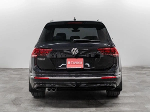 Внедорожник Volkswagen Tiguan 2019 года, 2600000 рублей, Красноярск