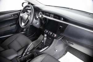 Седан Toyota Corolla 2014 года, 1349000 рублей, Пермь