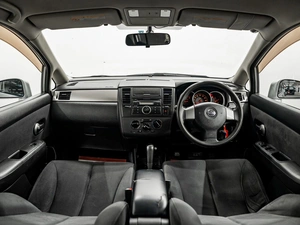 Седан Nissan Tiida 2006 года, 540000 рублей, Красноярск