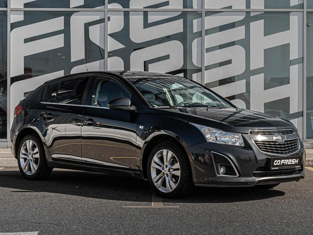 Хетчбэк Chevrolet Cruze 2012 года, 830000 рублей, Краснодар