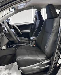Внедорожник Toyota RAV4 2016 года, 2487000 рублей, Красноярск