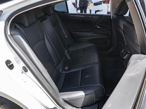 Седан Lexus ES 2018 года, 3650000 рублей, Краснодар
