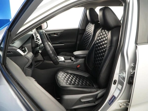 Внедорожник Toyota RAV4 2020 года, 2739444 рублей, Москва