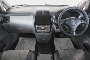 Минивэн Toyota Ipsum 2001 года, 949000 рублей, Кемерово