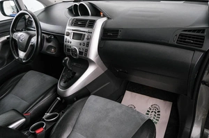 Минивэн Toyota Verso 2010 года, 1139000 рублей, Красноярск