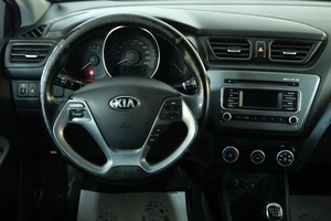 Седан Kia Rio 2015 года, 1119000 рублей, Омск